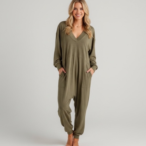 NATURAL LIFE Pants - Natural Life Johnny Oversized 100% Green Cotton Jumpsuit S